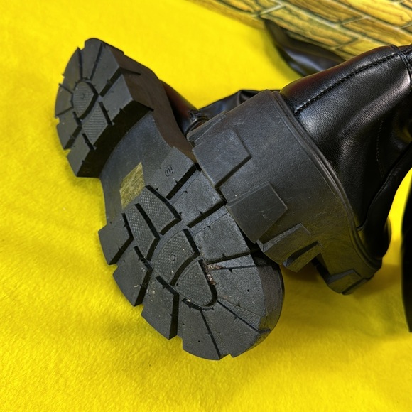 Charlotte Russe over the knee boots - Picture 7 of 8